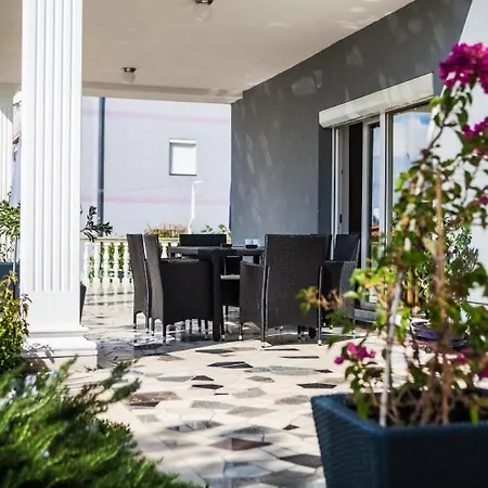Apartment In With Sea View, Terrace, Air Conditioning, Wifi 3492-8