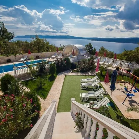 In With Sea View, Terrace, Air Conditioning, Wifi 3492-8 Crikvenica