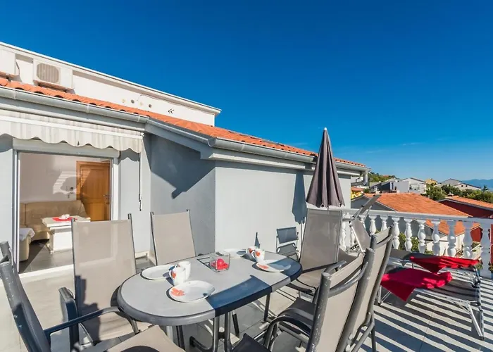 In With Sea View, Terrace, Air Conditioning, Wifi 3492-8 Crikvenica