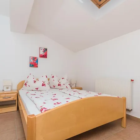 In With Sea View, Terrace, Air Conditioning, Wifi 3492-8 Apartmán *