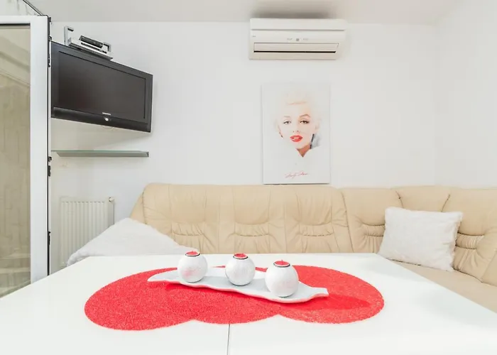 In With Sea View, Terrace, Air Conditioning, Wifi 3492-8