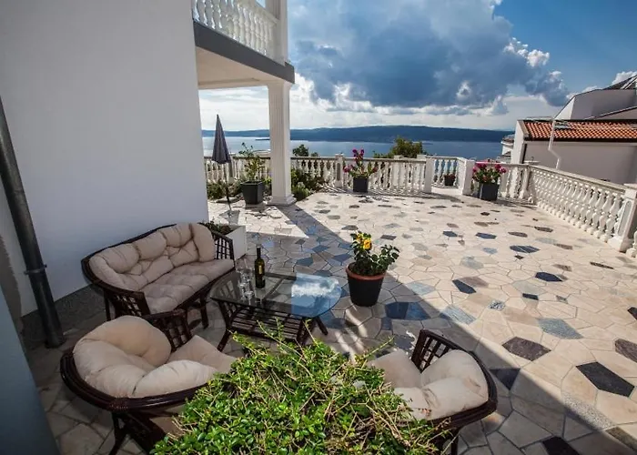 Apartment In With Sea View, Terrace, Air Conditioning, Wifi 3492-8